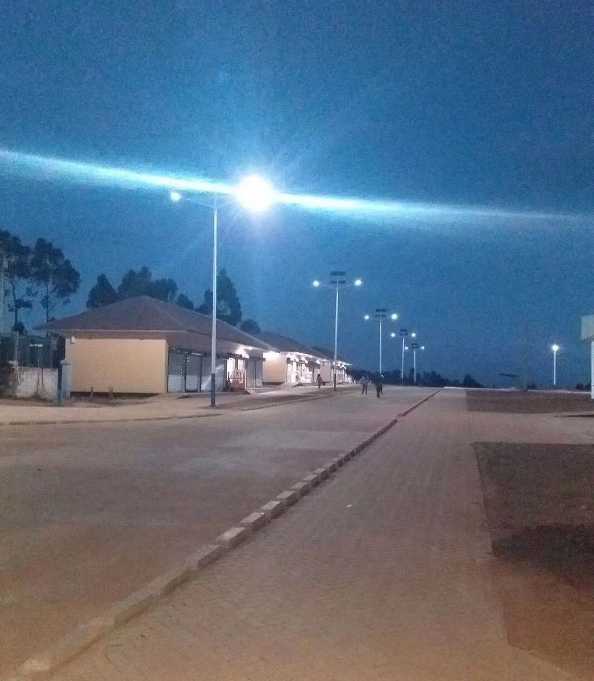 梓潼县非洲科特迪瓦太阳能路灯工程